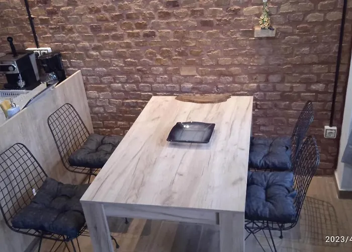 Hari's Nest Corfu בית נופש מרטיאס