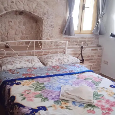 Hari's Nest Corfu Marathiász