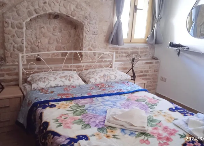 Hari's Nest Corfu Marathiász